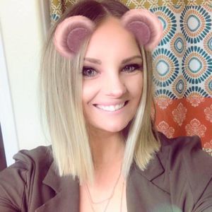 Meet your Posher, Nicole